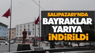 Salıpazarı’nda Bayraklar Yarıya İndirildi