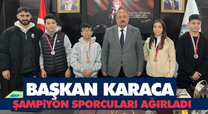 Başkan Karaca Şampiyon Sporcuları Ağırladı